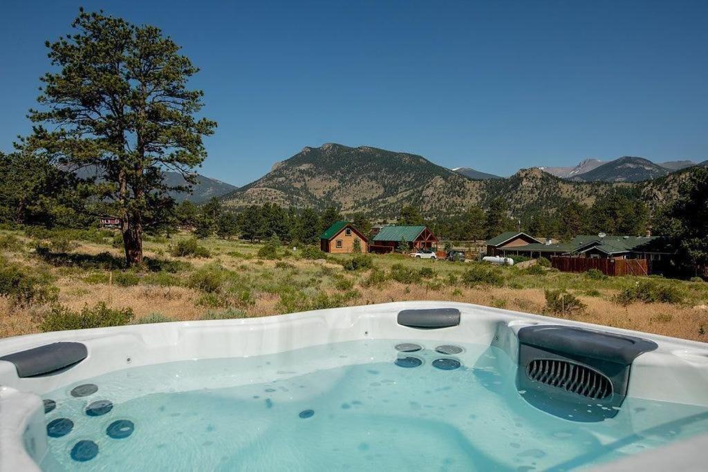 The Getaway,Hot Tub, AC, 2miles from RMNP, photo 21