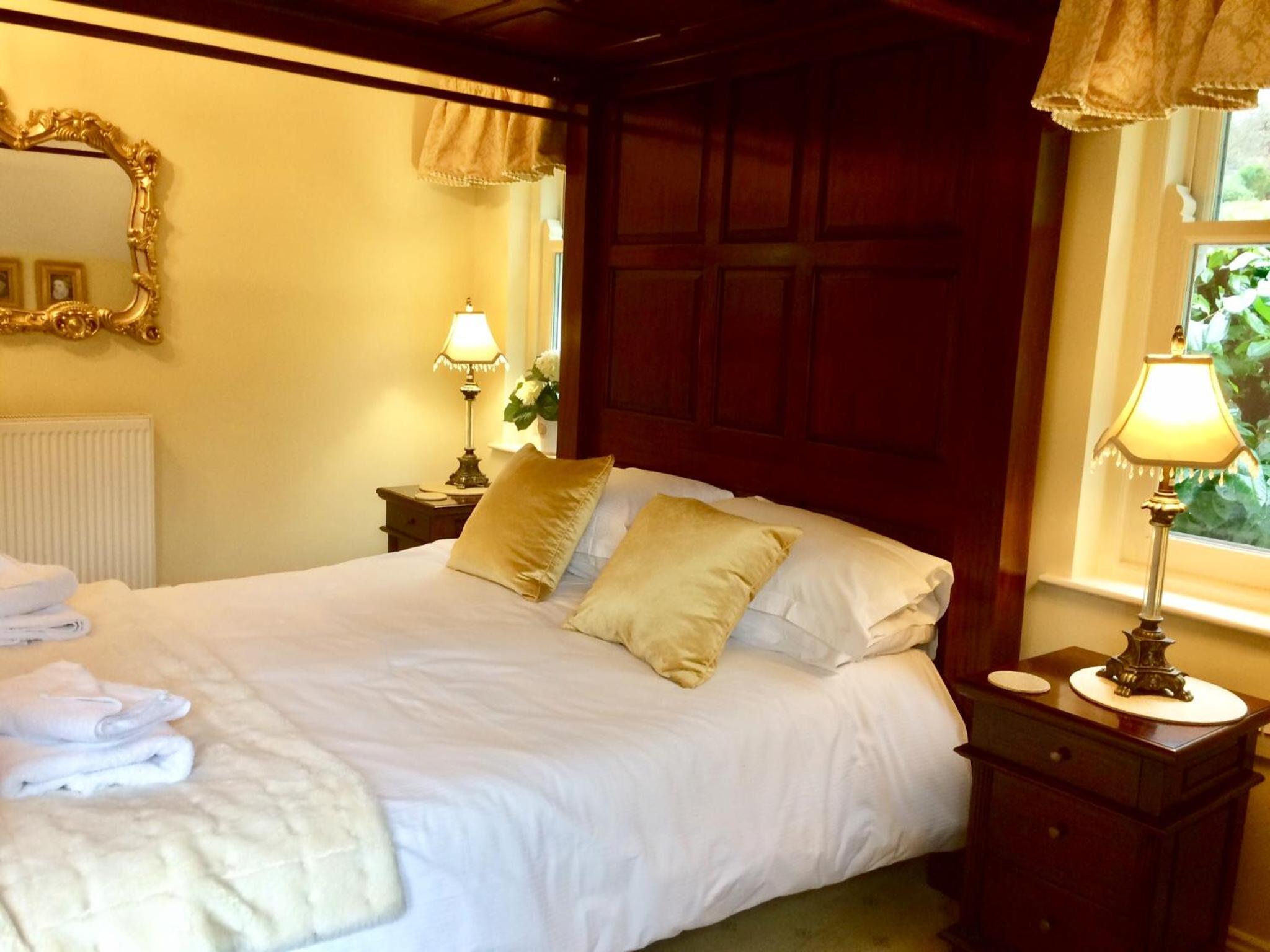 Storrs Gate House B & B No pets Allowed