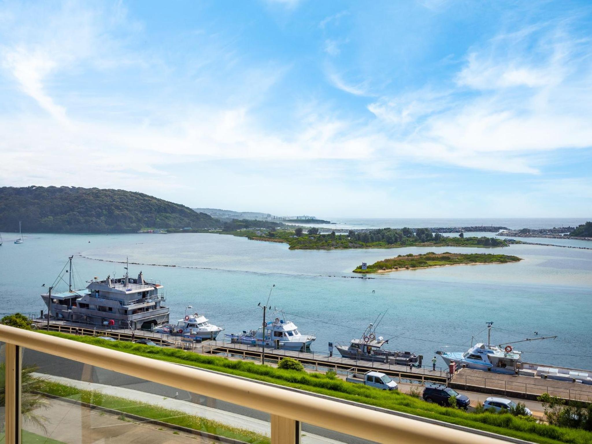Grand Pacific 2 Unit 4 -Omaroo - First Floor view 5