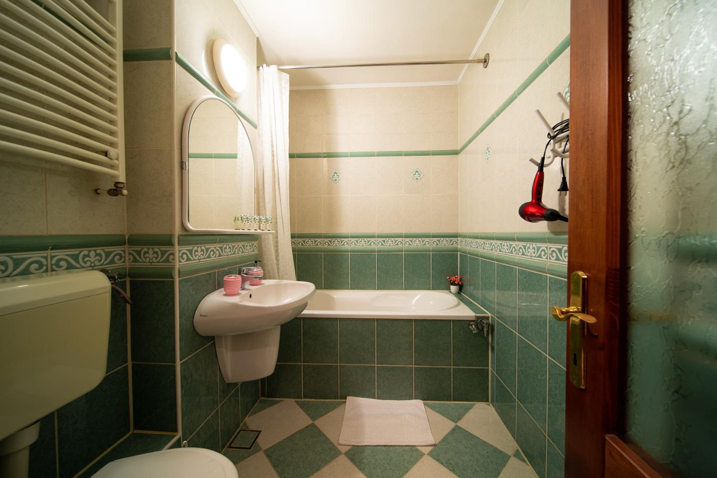Photo 35