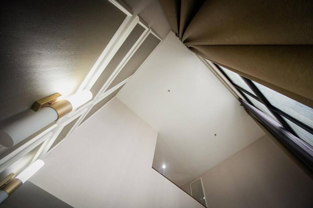Luxury Penthouse iCity Near Mall & Themepark FREE PARKING photo 3