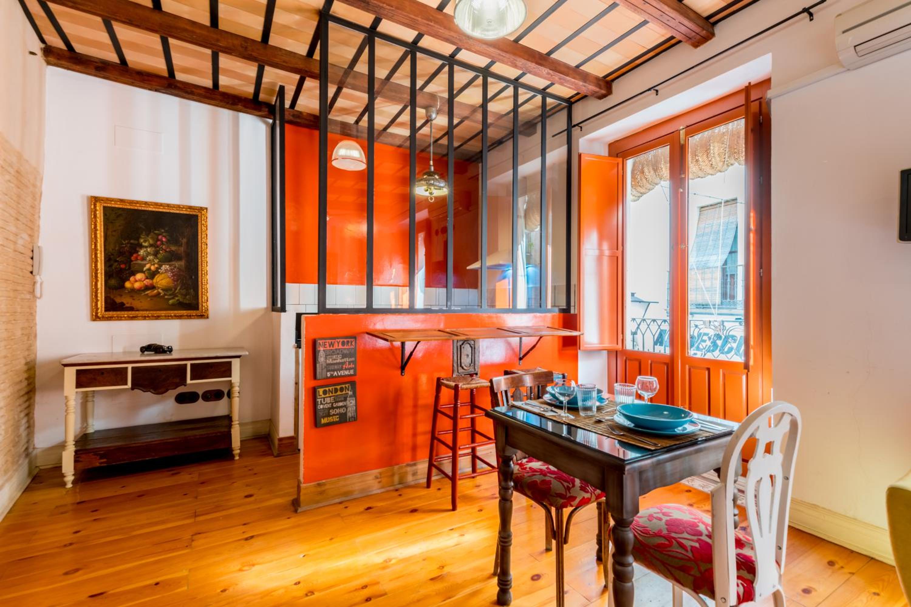 Alameda Suites Apartments