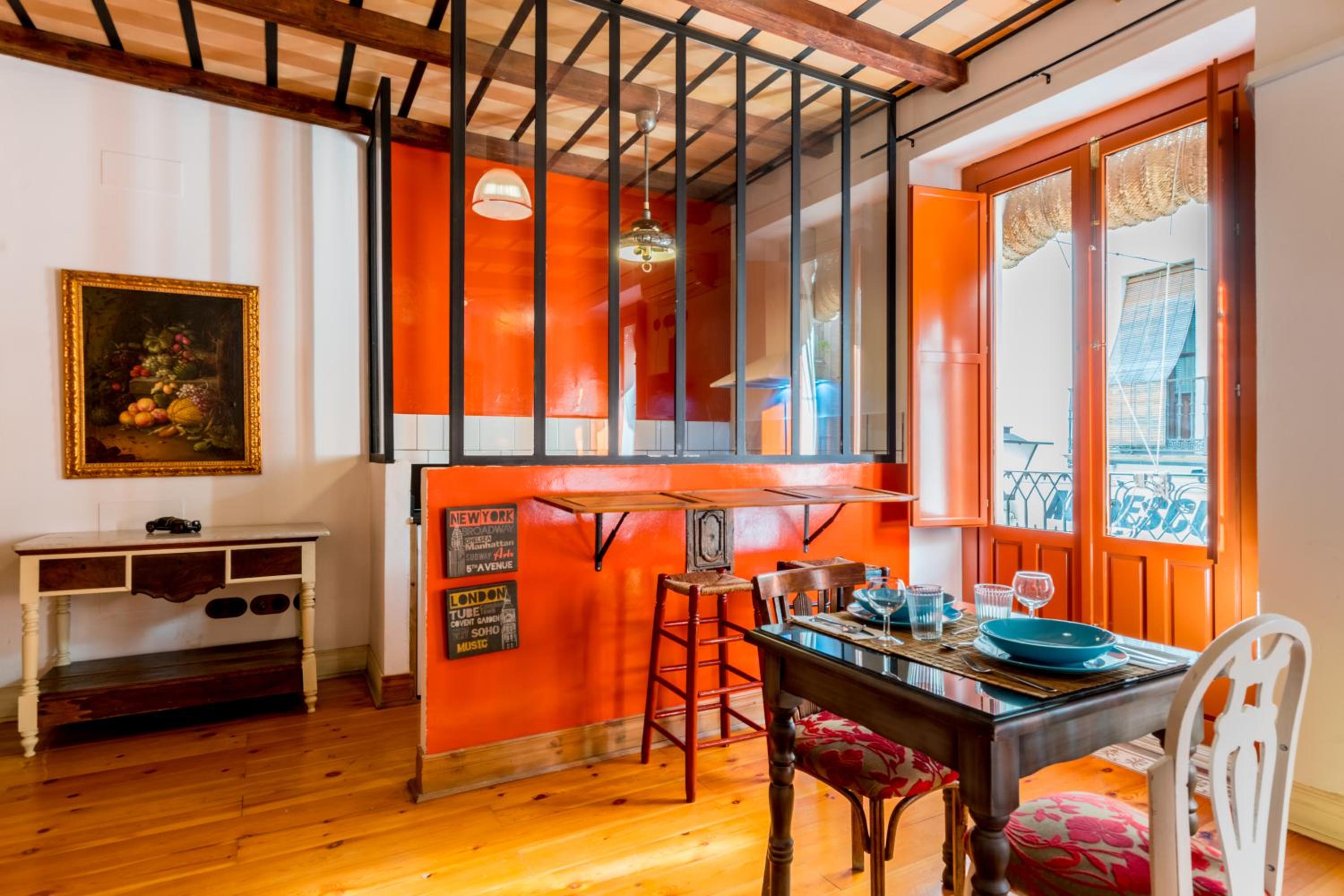 Alameda Suites Apartments