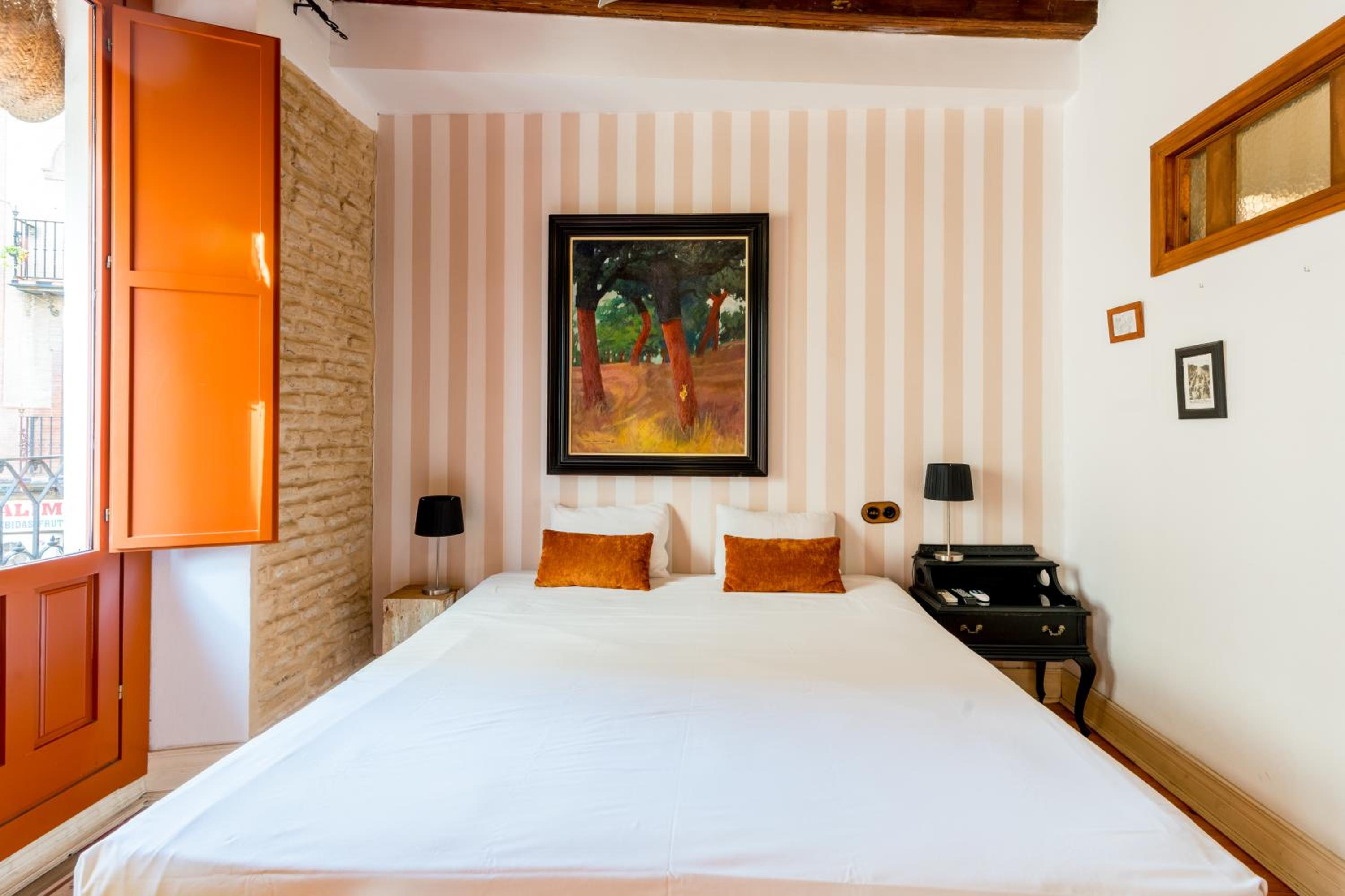 Alameda Suites Apartments