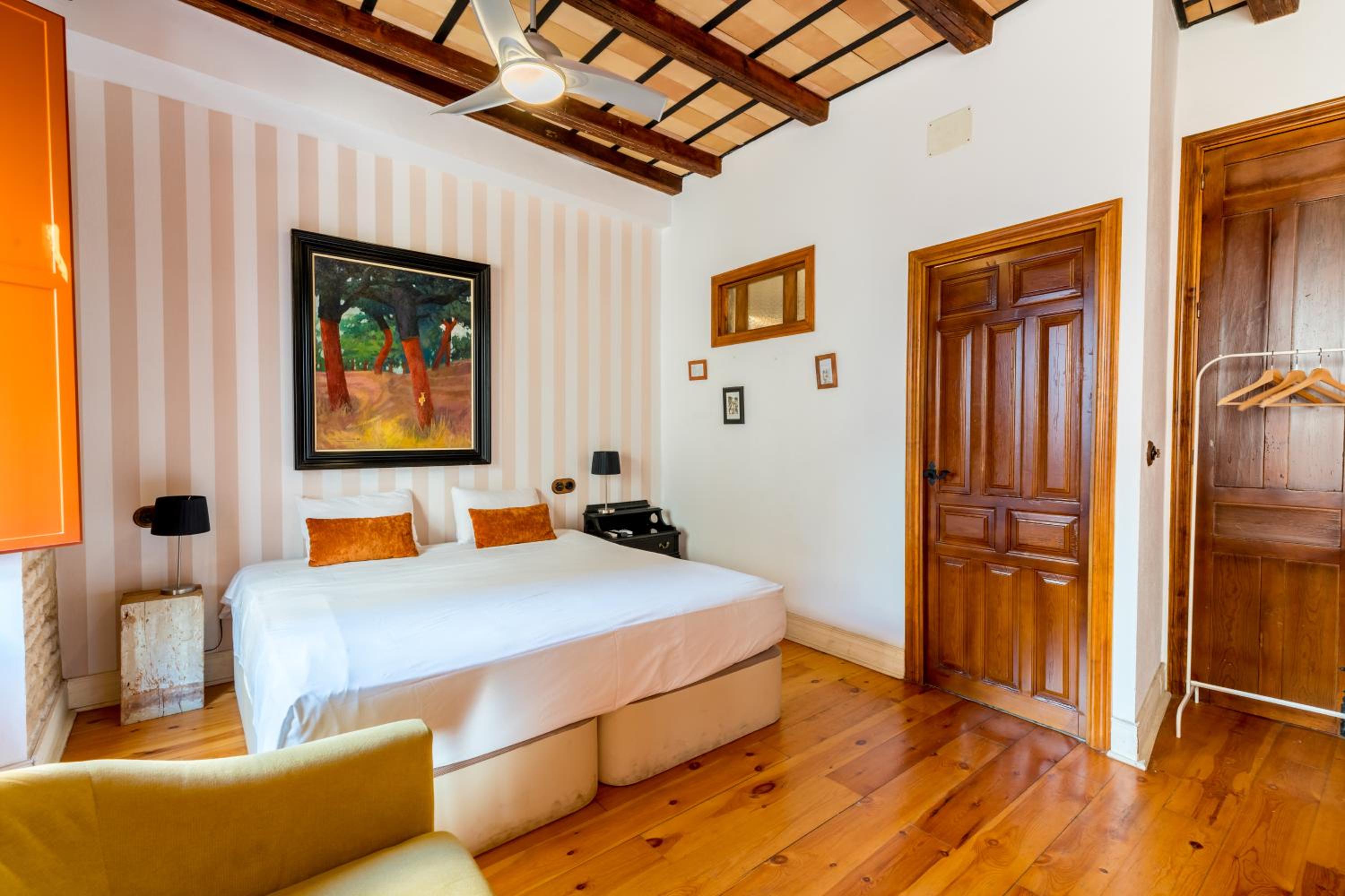 Alameda Suites Apartments