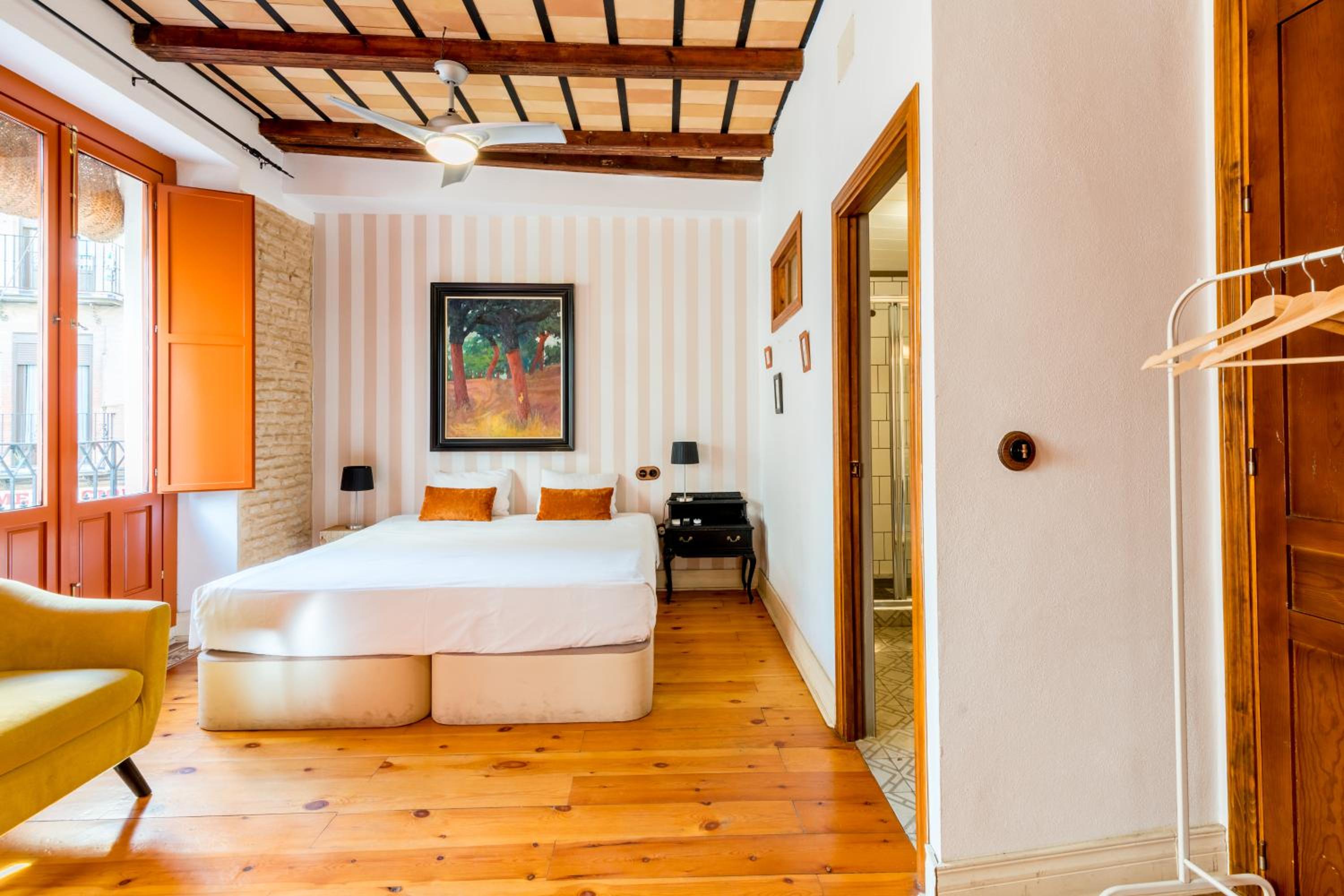 Alameda Suites Apartments