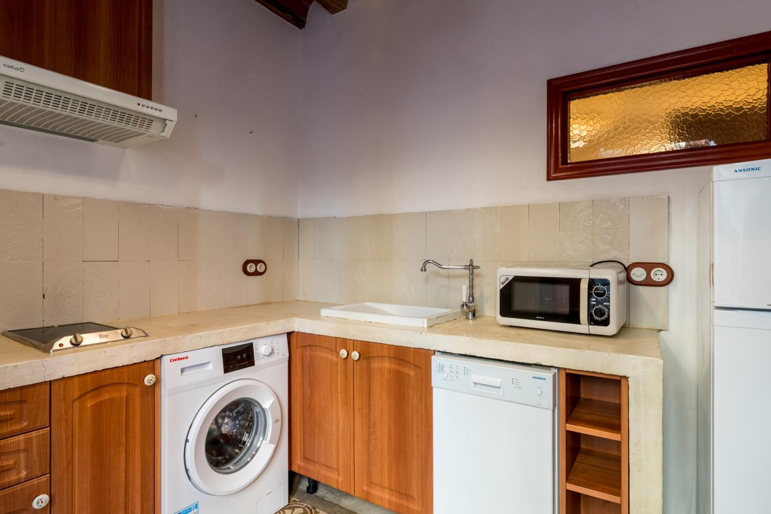 Alameda Suites Apartments