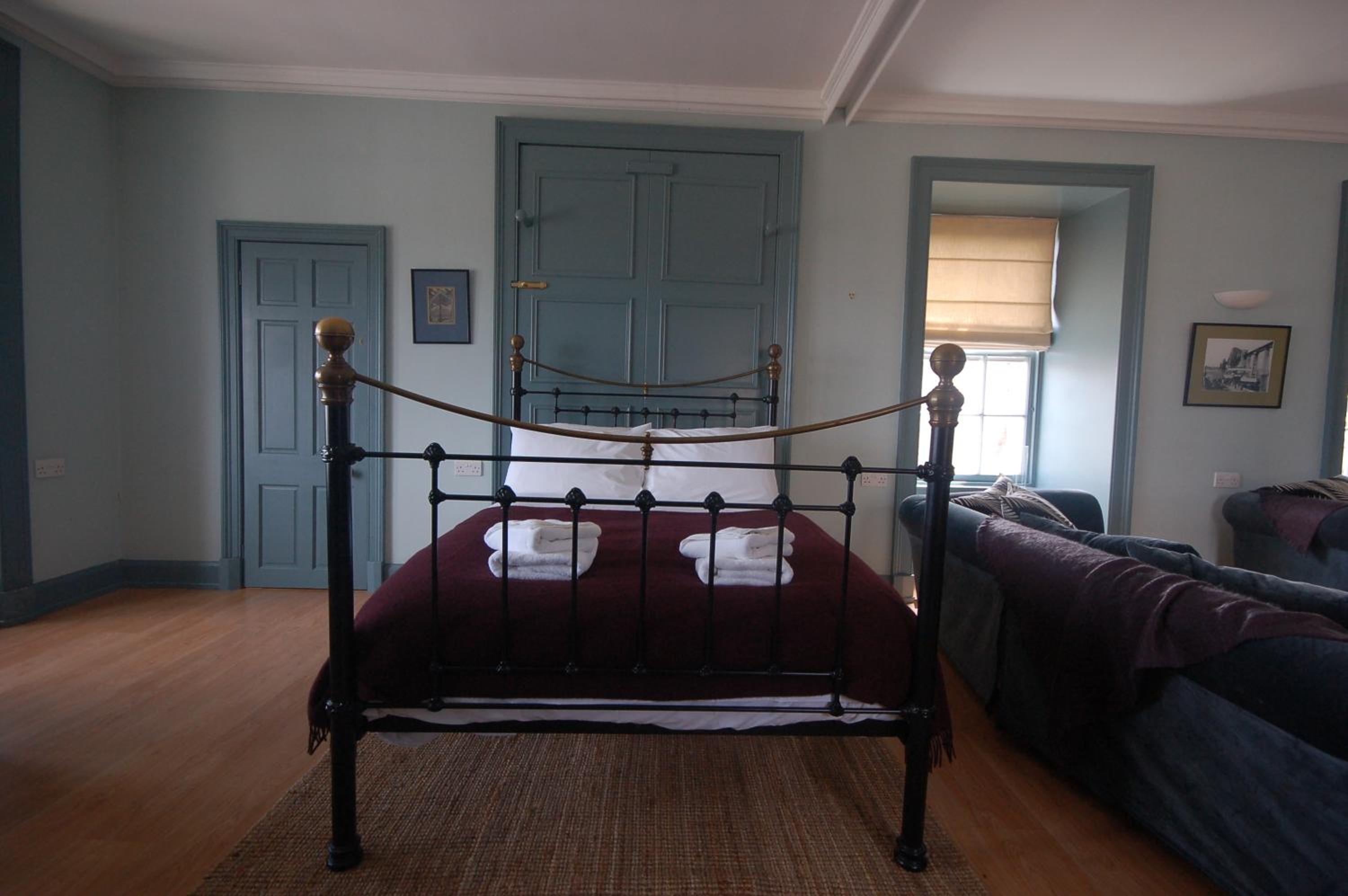 High St Flat view 2