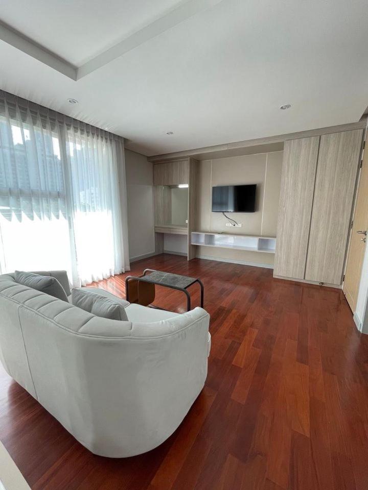 ViVi Avenue Thonglor