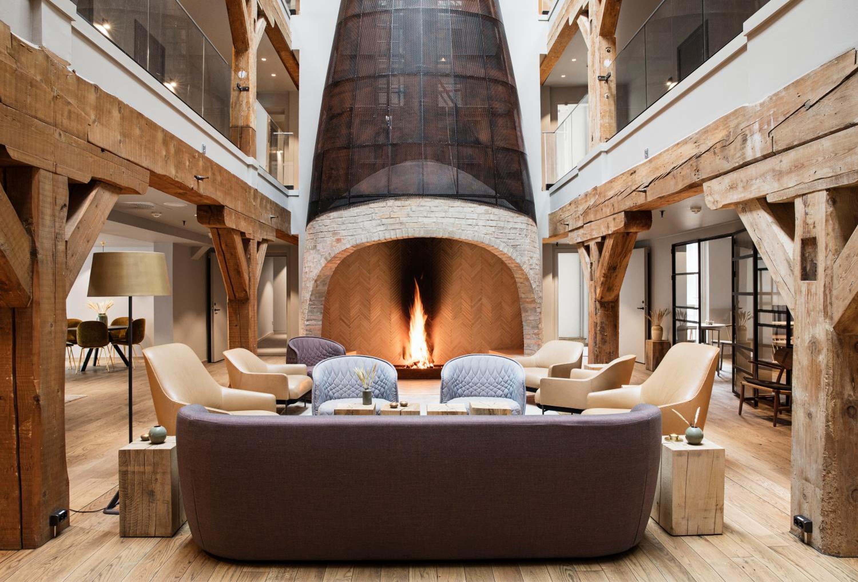 Alesund Vacations - Hotel Brosundet - Property Image 2