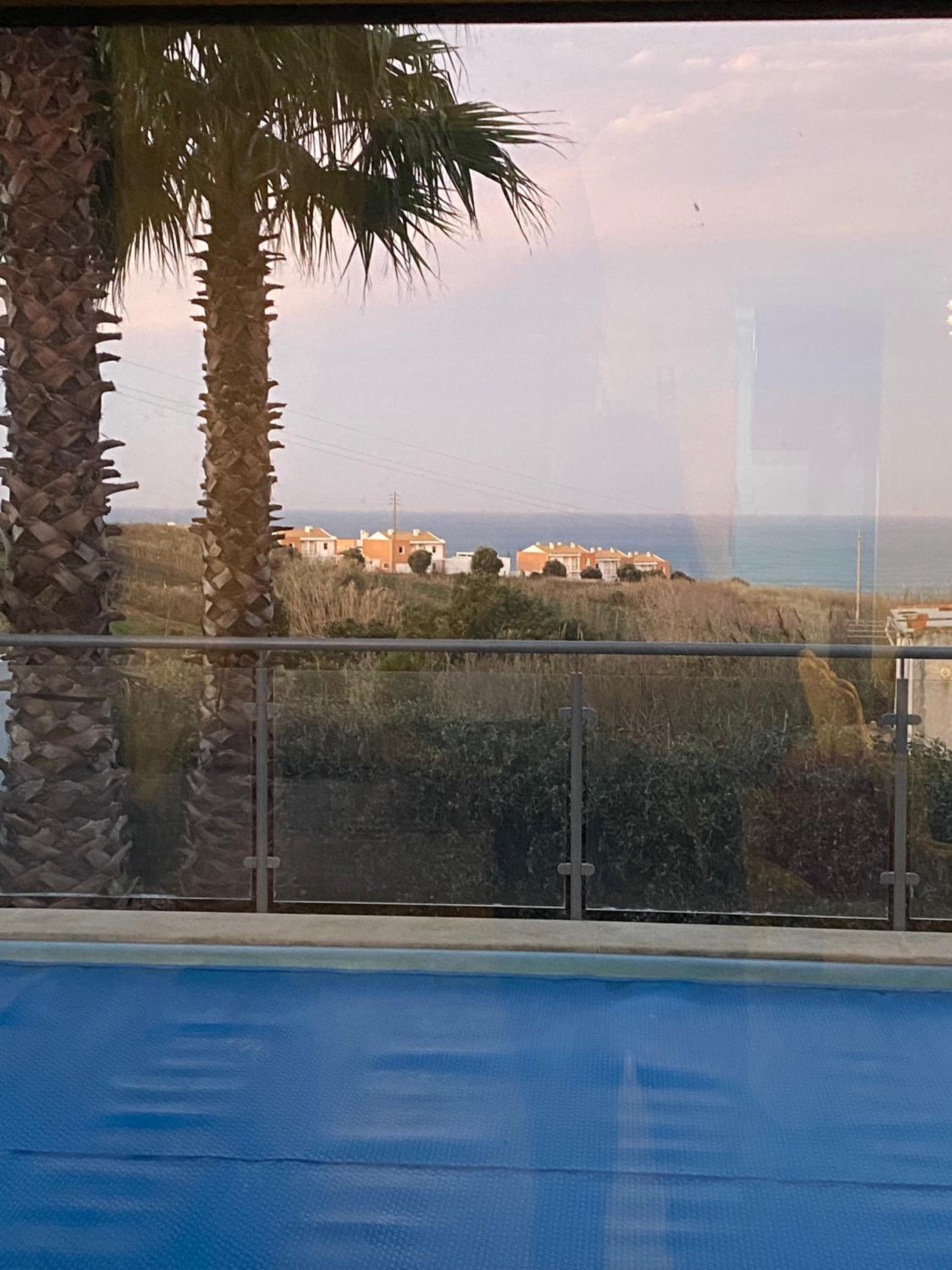 Exclusieve Villa met zeezicht en privézwembad in Atalaia view 3