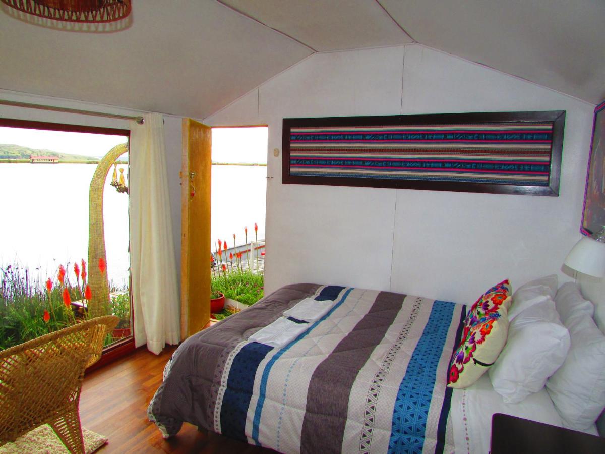 Titicaca Uros Summa Paqari view 3
