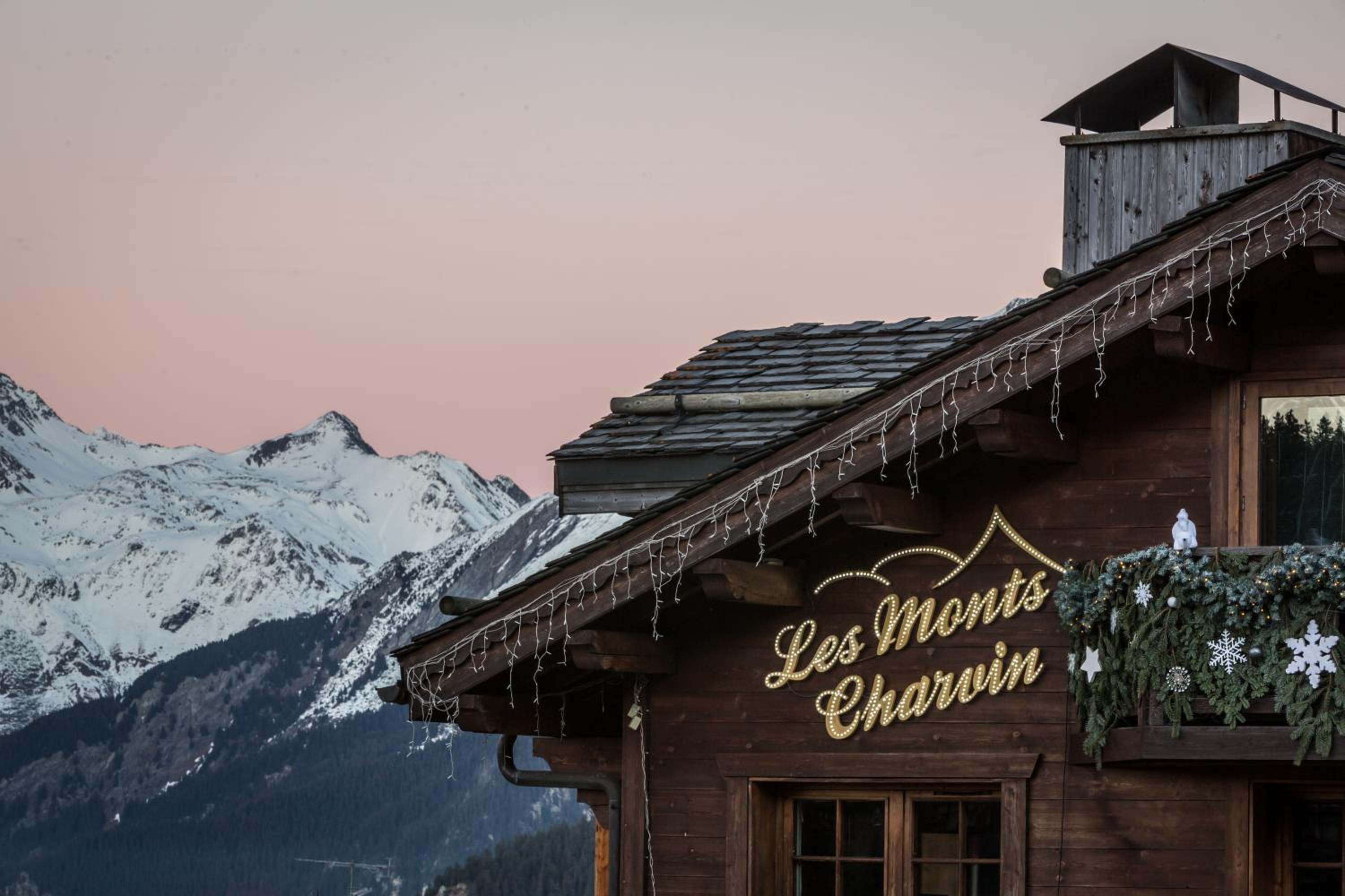 Hotel Les Monts Charvin - Image 1