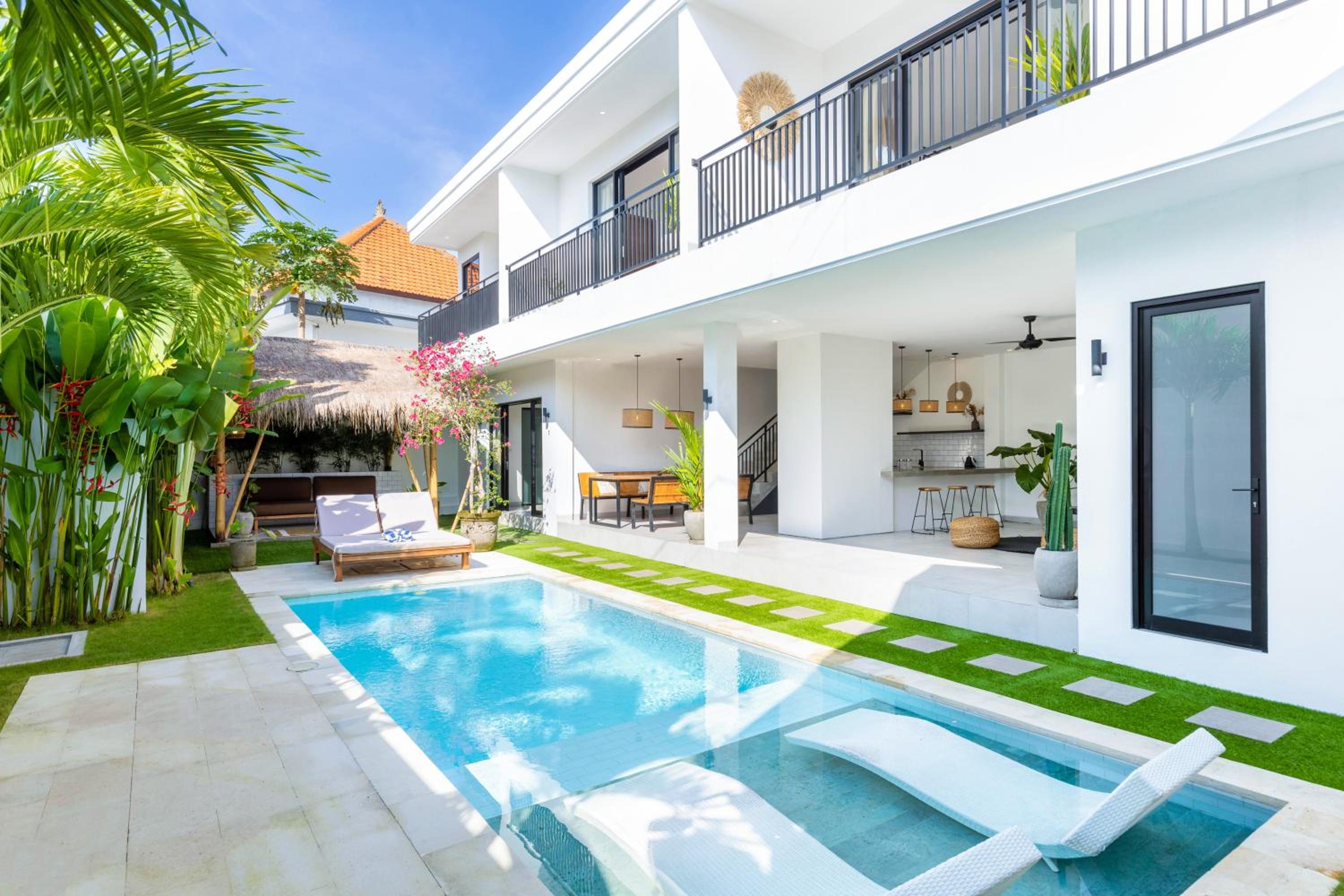 Villa Dutch view 2