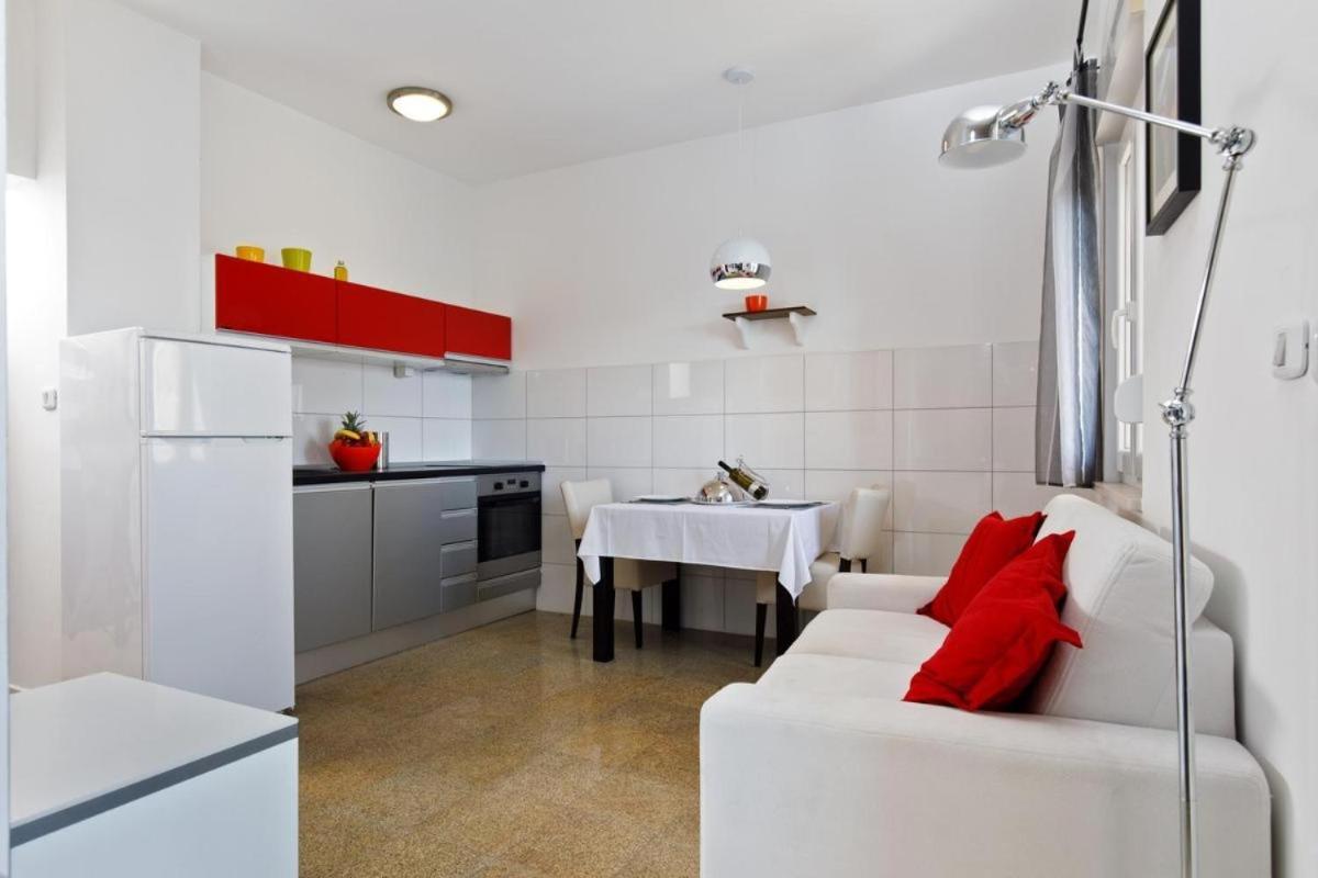 Ark Beach Apartment - Rabbit photo 5