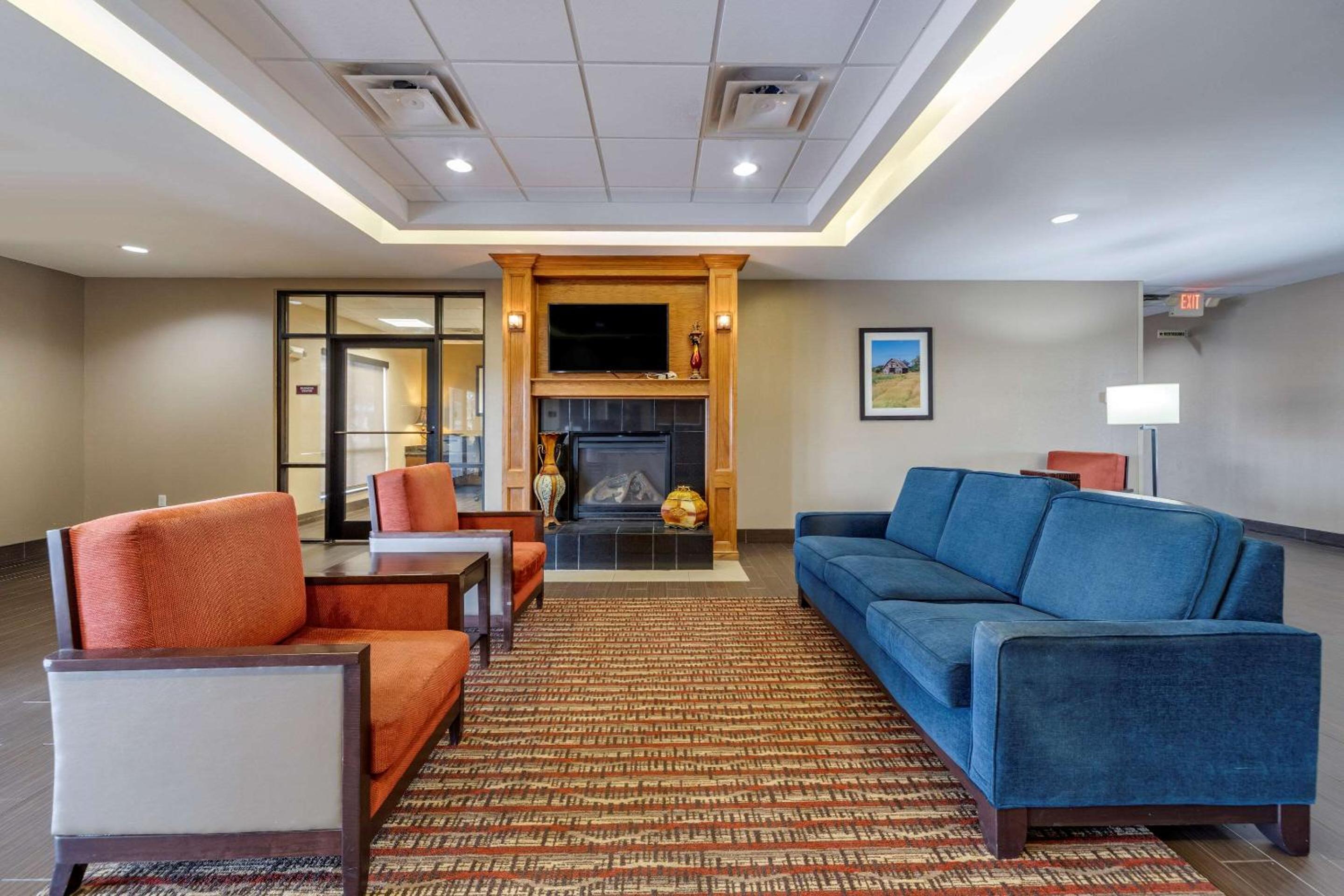 Spark by Hilton Shawnee view 3