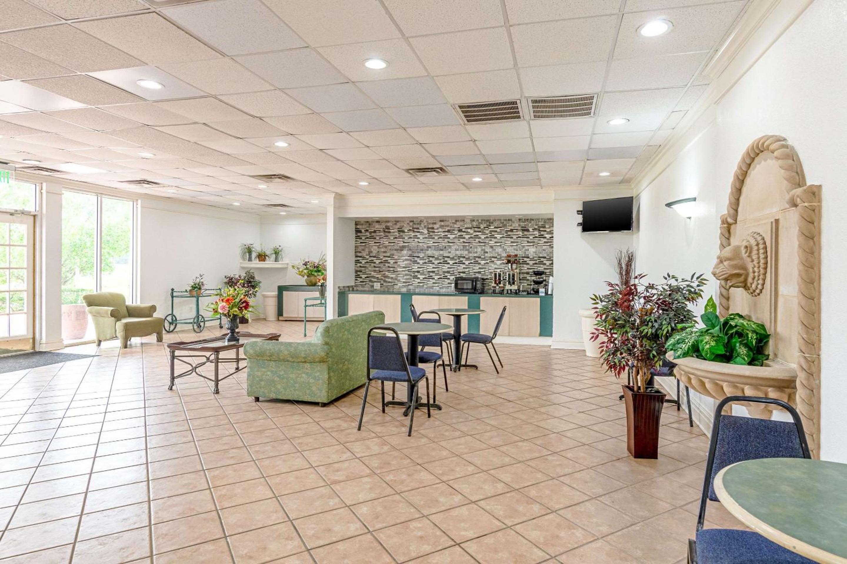Rodeway Inn, Photo 32