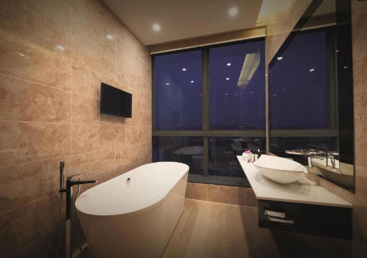 Dorsett Residence Service Suite At Bukit Bintang KL