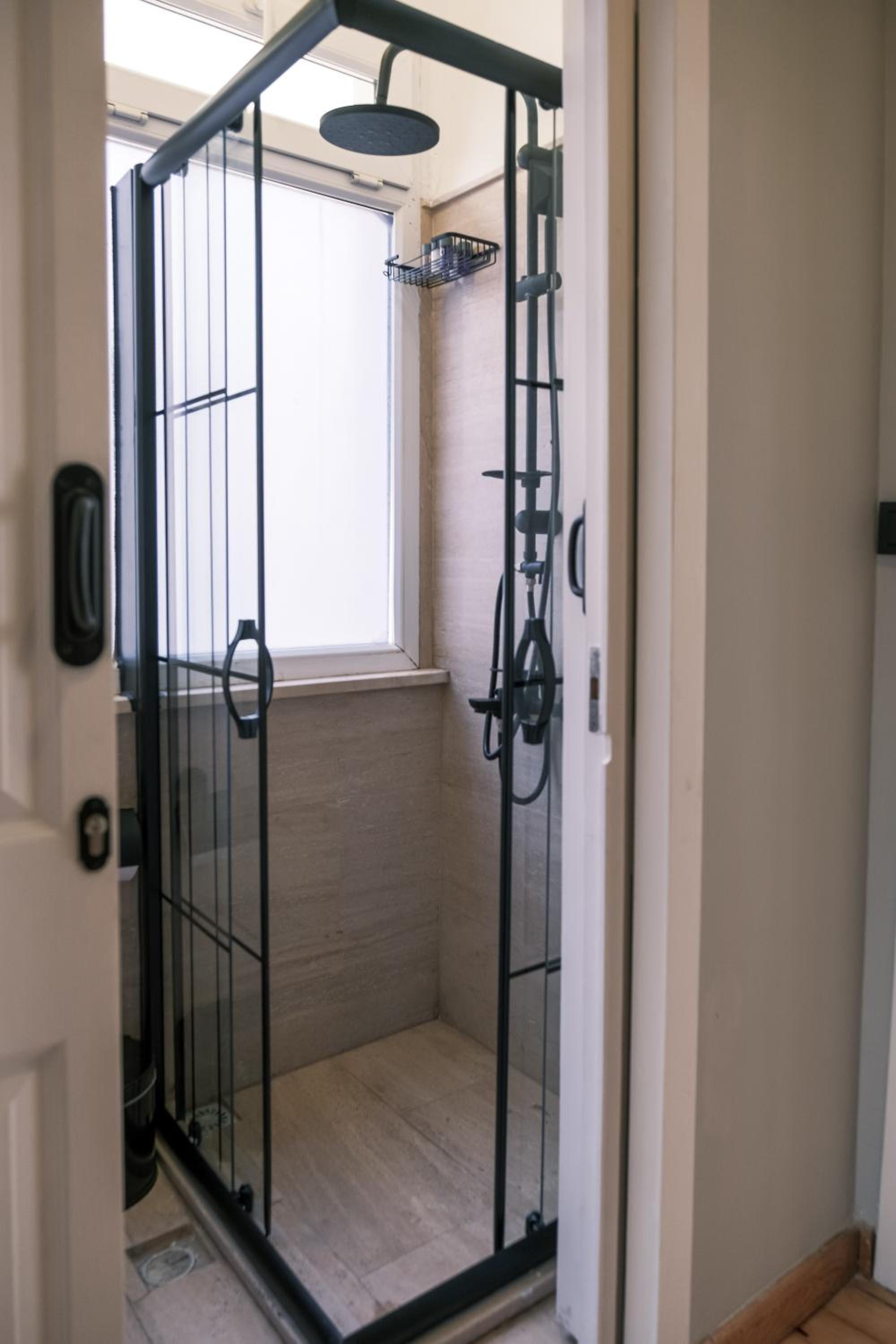 No 8 Galata - Image 50