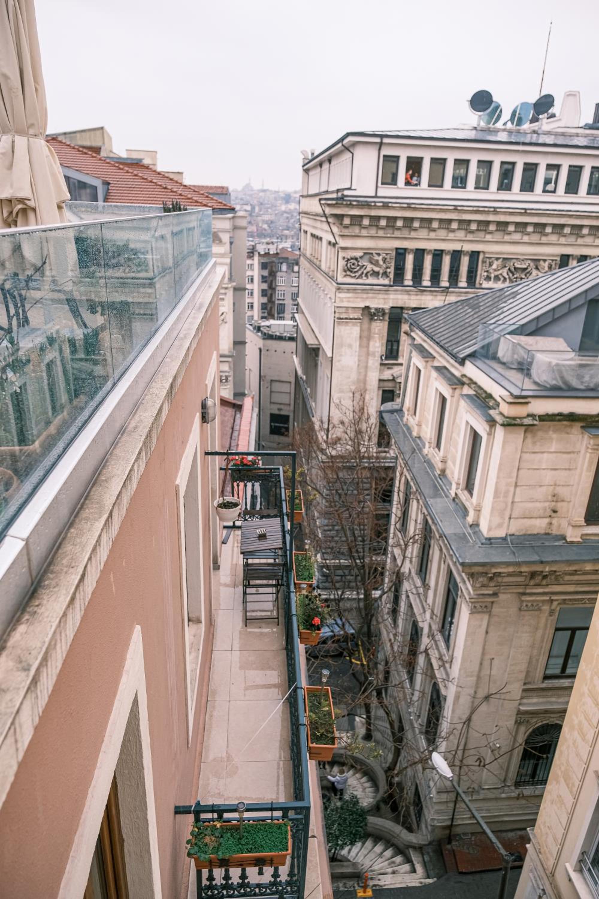 No 8 Galata - Image 8