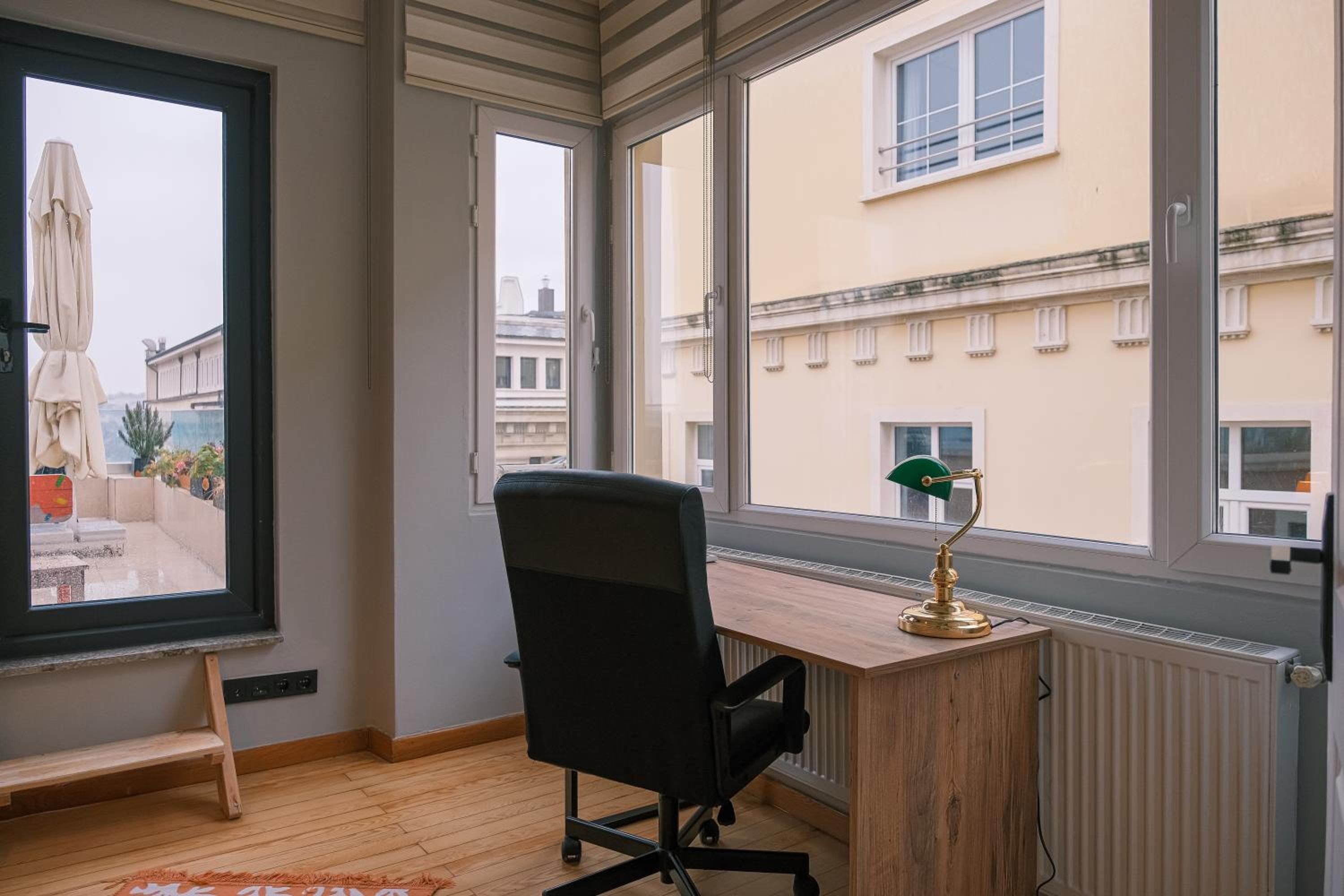 No 8 Galata - Image 9