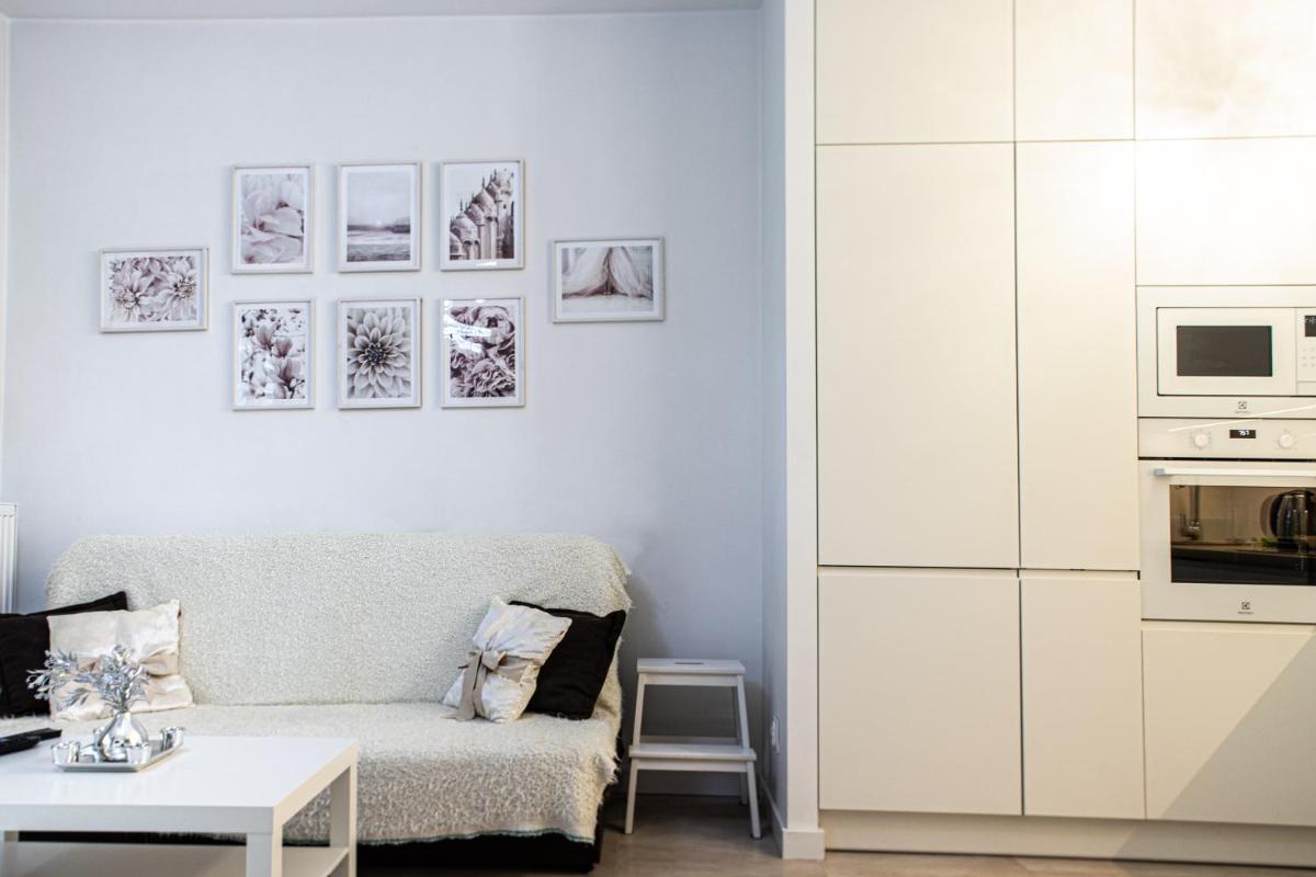 Wola Glamour Apartment view 4
