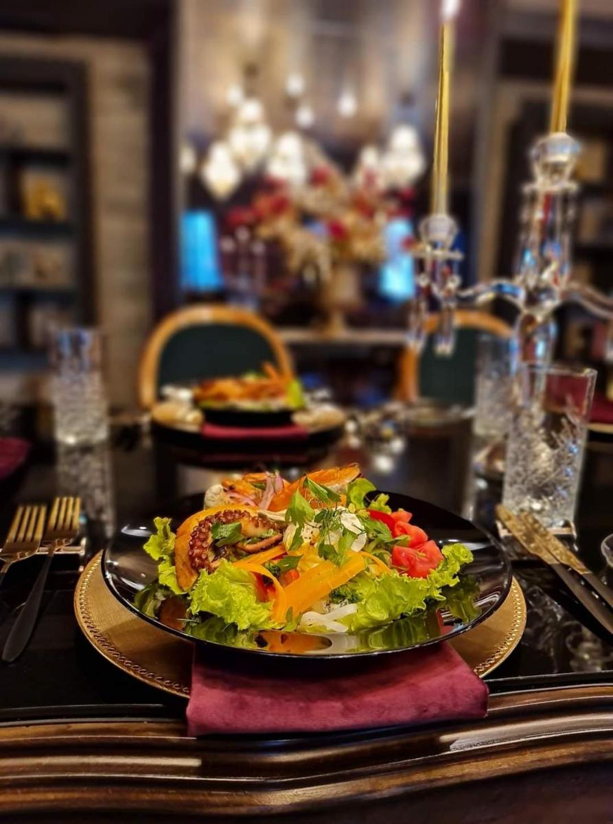 restaurant