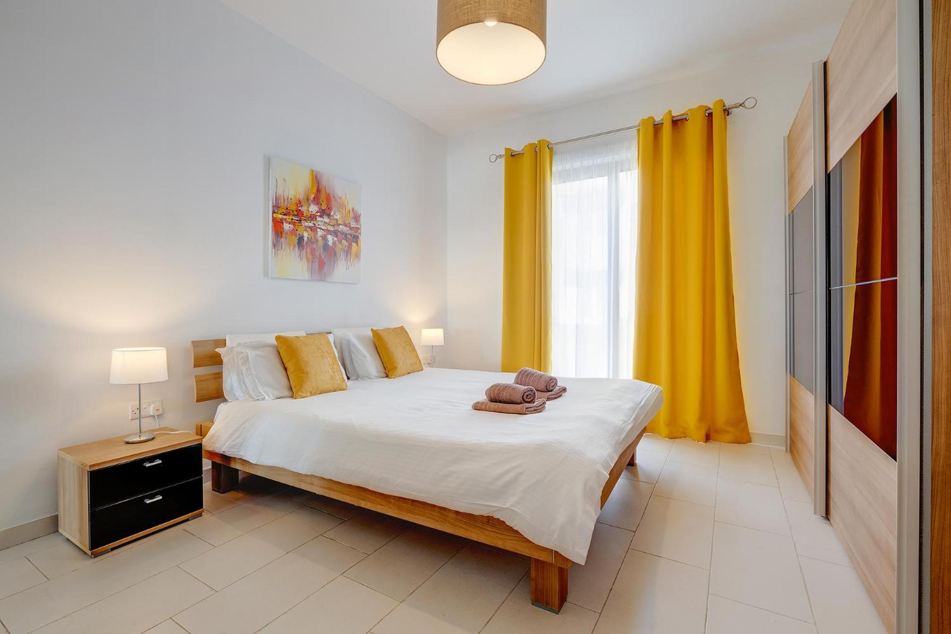 Marvellous Apartment with Valletta and Harbour Views view 5