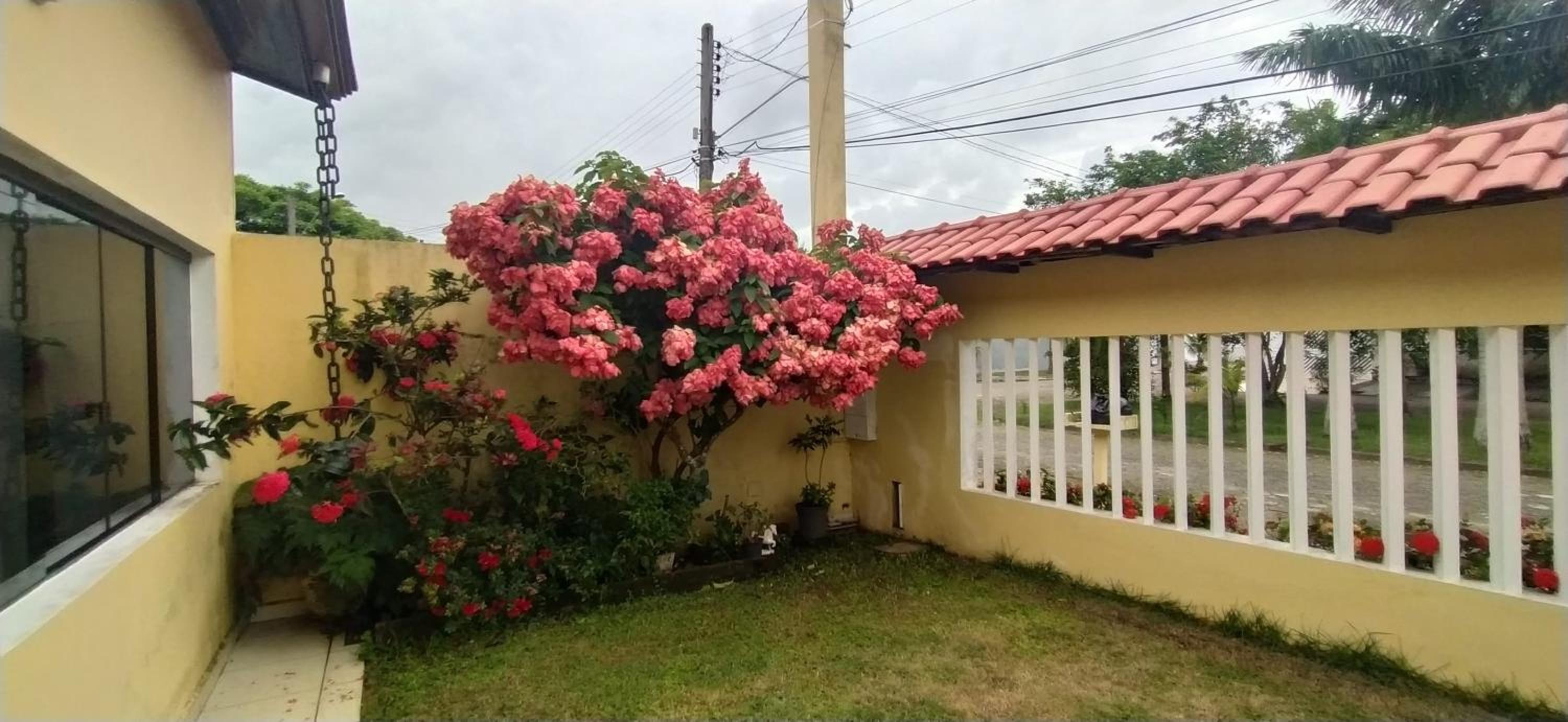 Casa 200m da praia 3 dorm. p/ 12 pessoas