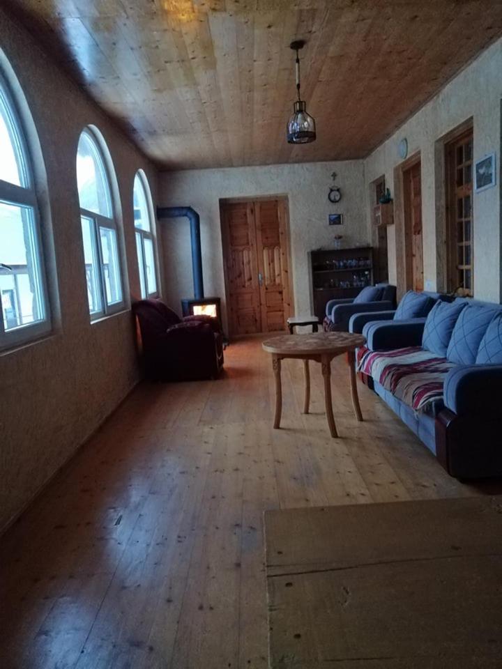 Photo 28