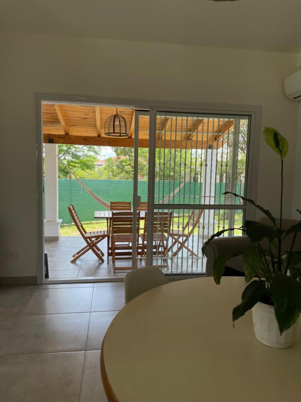DIVINA Y COMODA CASA EN SAN LORENZO PARA 5 PERSONAS!!