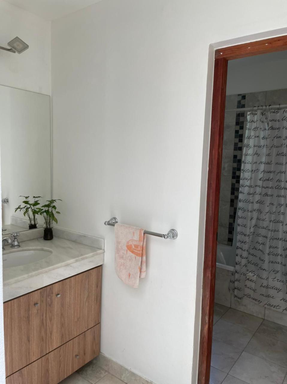 DIVINA Y COMODA CASA EN SAN LORENZO PARA 5 PERSONAS!!