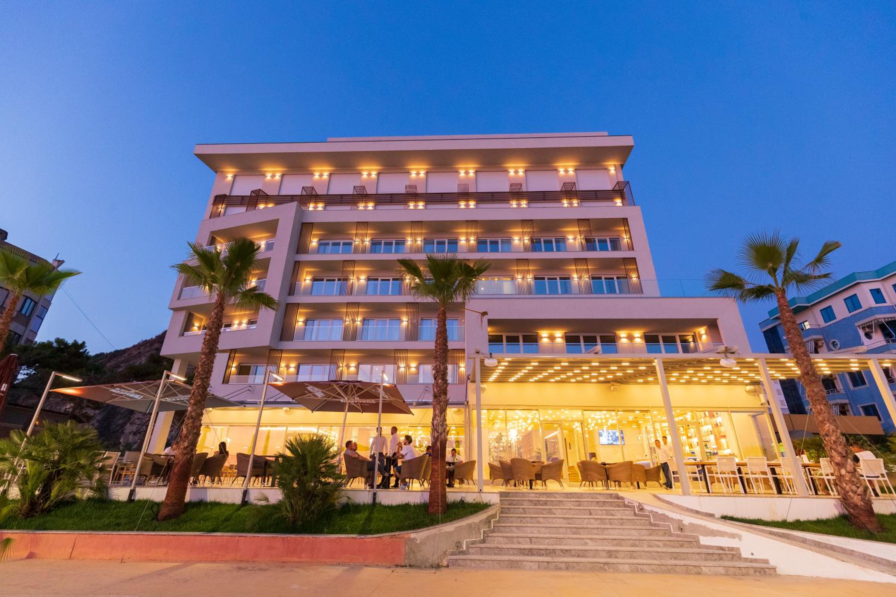 Hotel AMR Hotel - Durres - Image 1