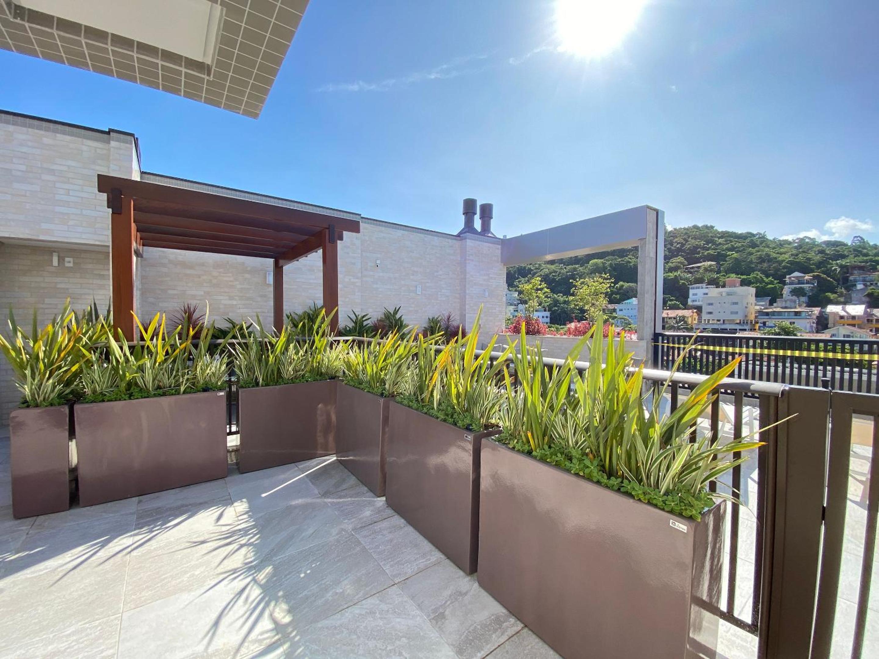 Sunrise Apartment for Rent with 2 suites