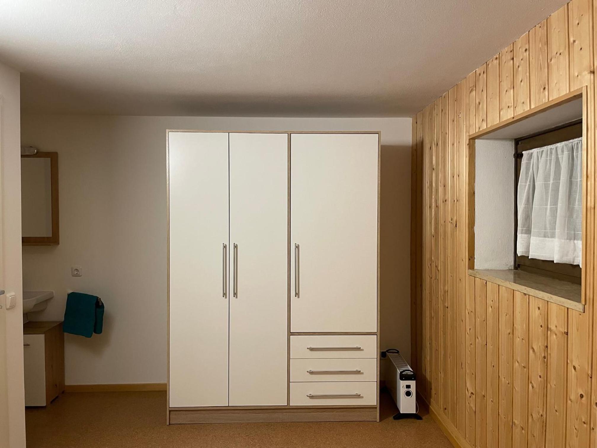 Großzügiges Domizil, 90qm, mit Terrasse, Garten, Infrarotkabine und Garage