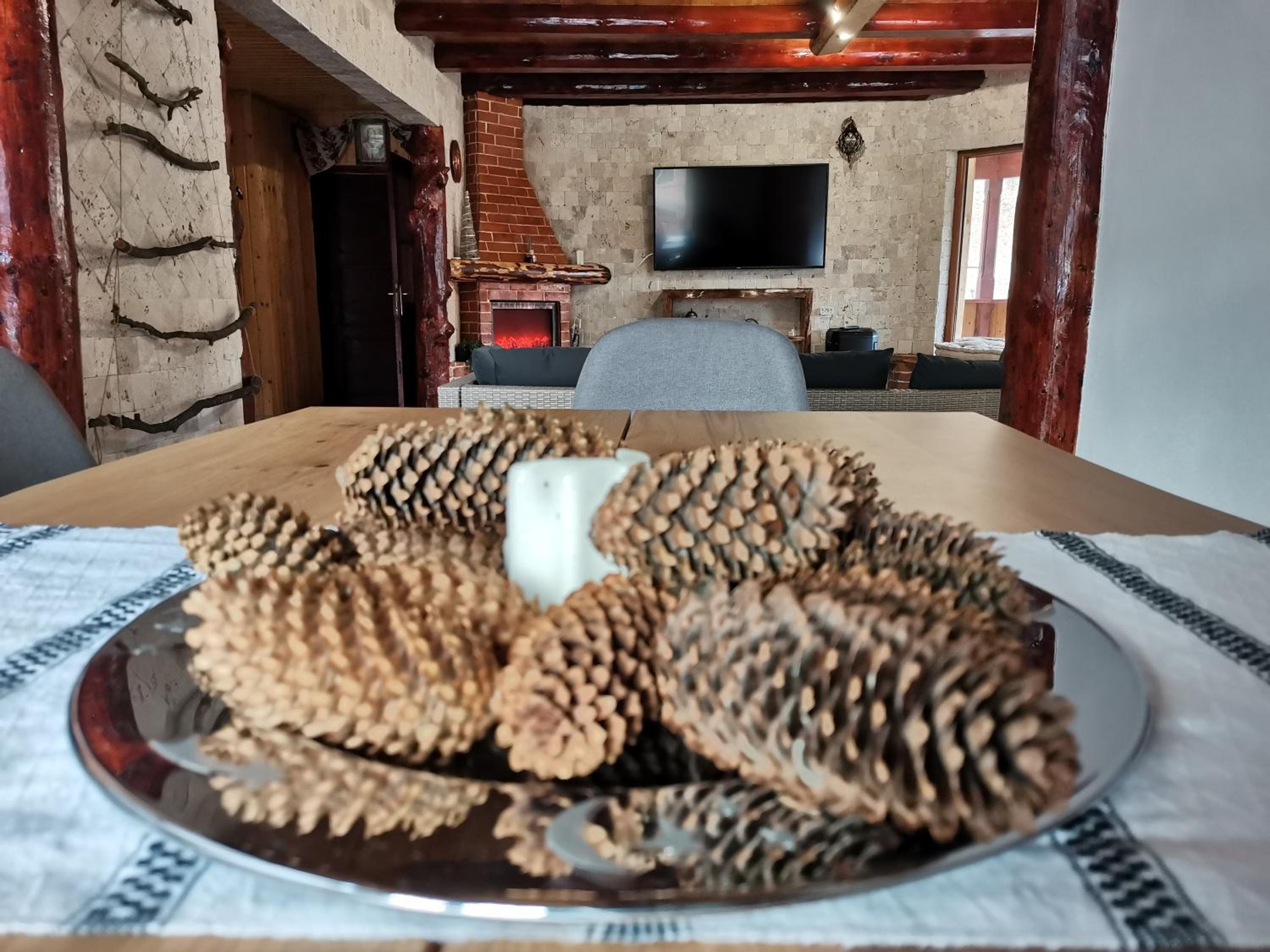 CASUTA CU SINDRILA view 5