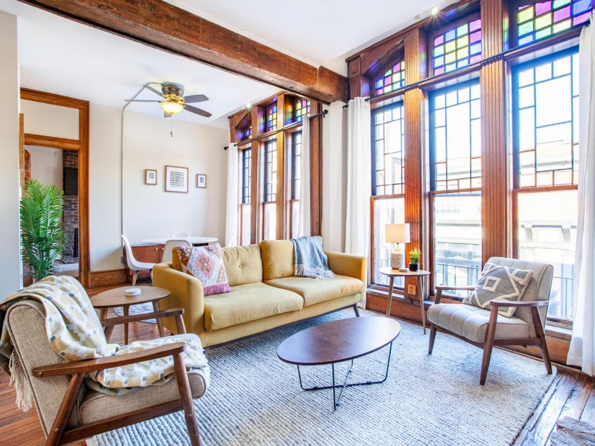 Cozy Old City Loft - Minutes from Market Square view 2