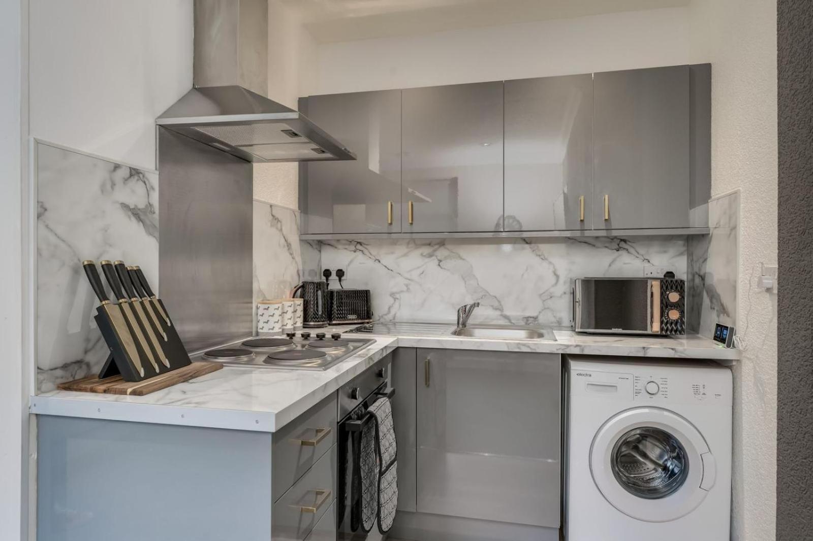 The Garden Flat, Loch Lomond view 5