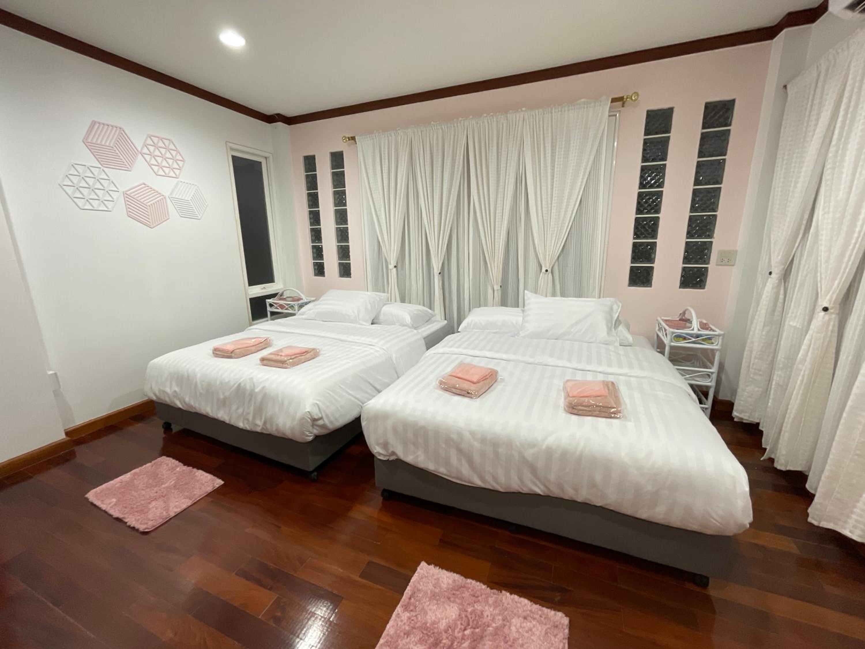 minimal house phichit
