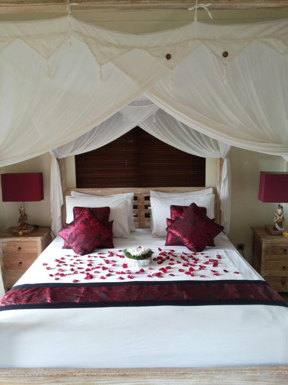 Sama's Cottages and Villas
