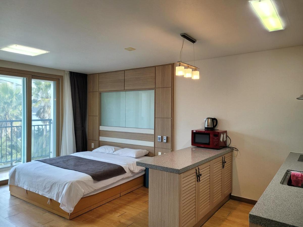 Amoureux Resort