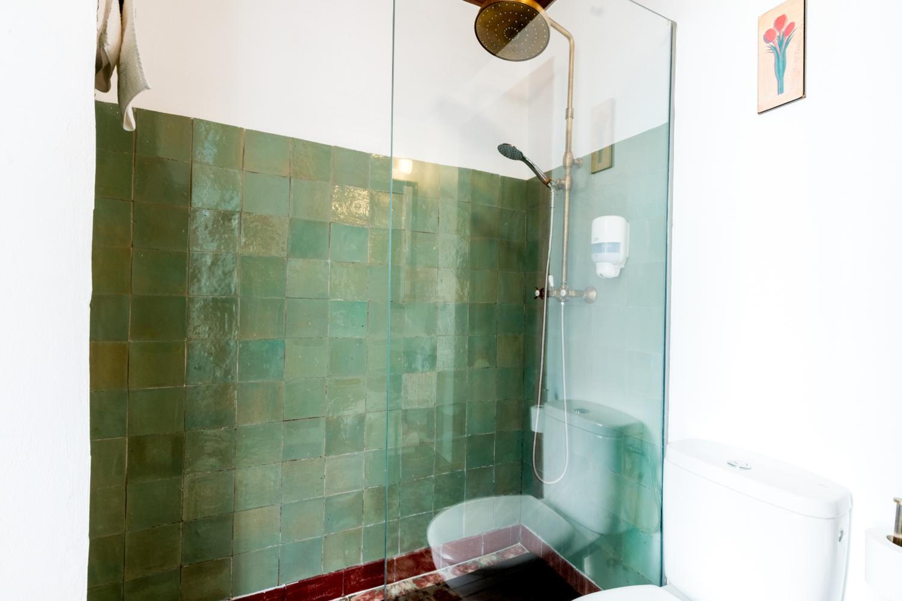 Alameda Suites Apartments