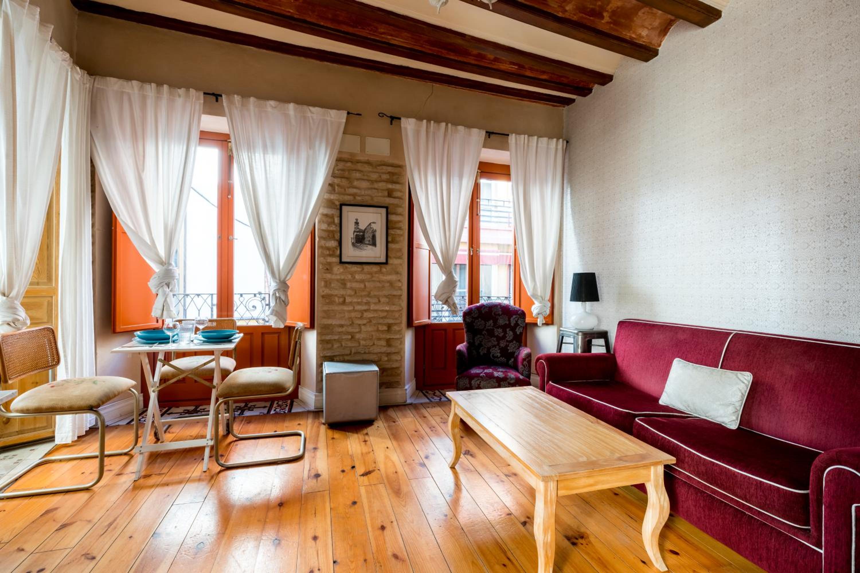 Alameda Suites Apartments