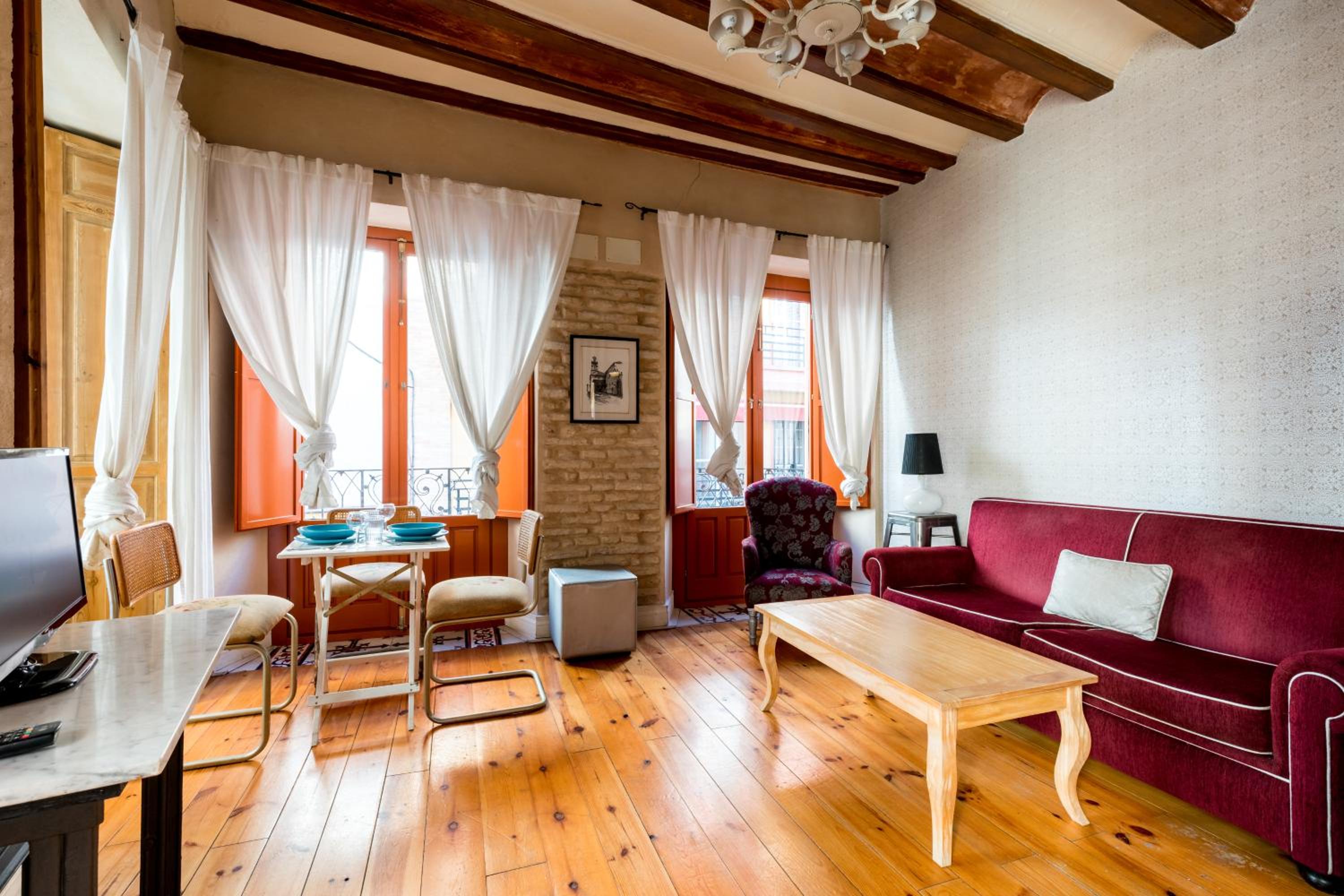 Alameda Suites Apartments