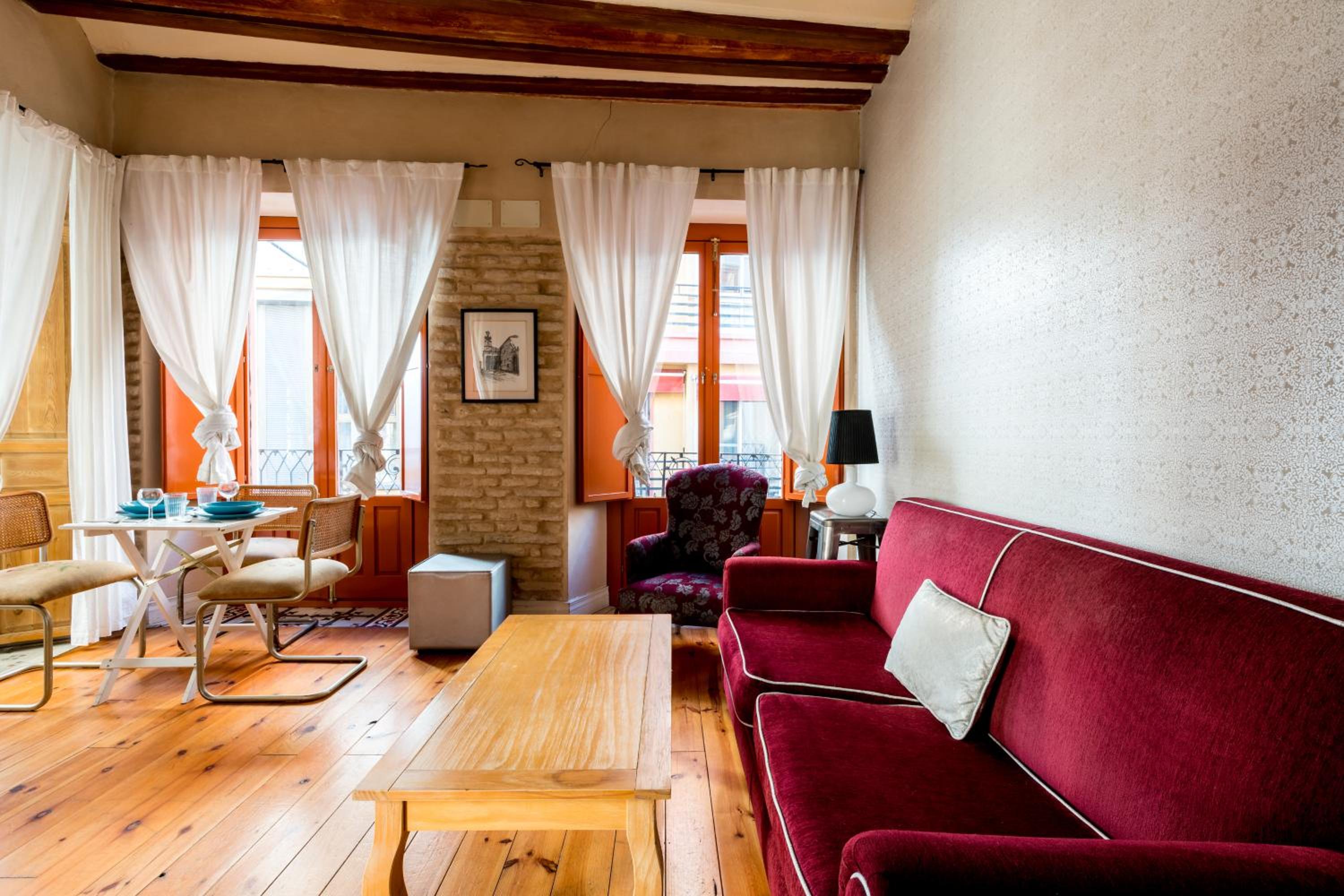 Alameda Suites Apartments