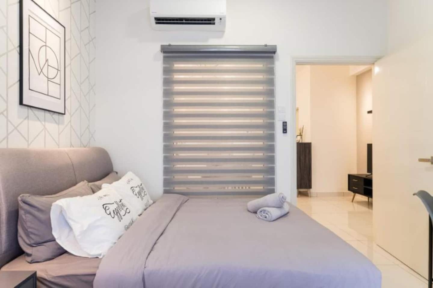 Arte Mont Kiara 3pax Jacuzzi Pool Gym near MITEC Matrade