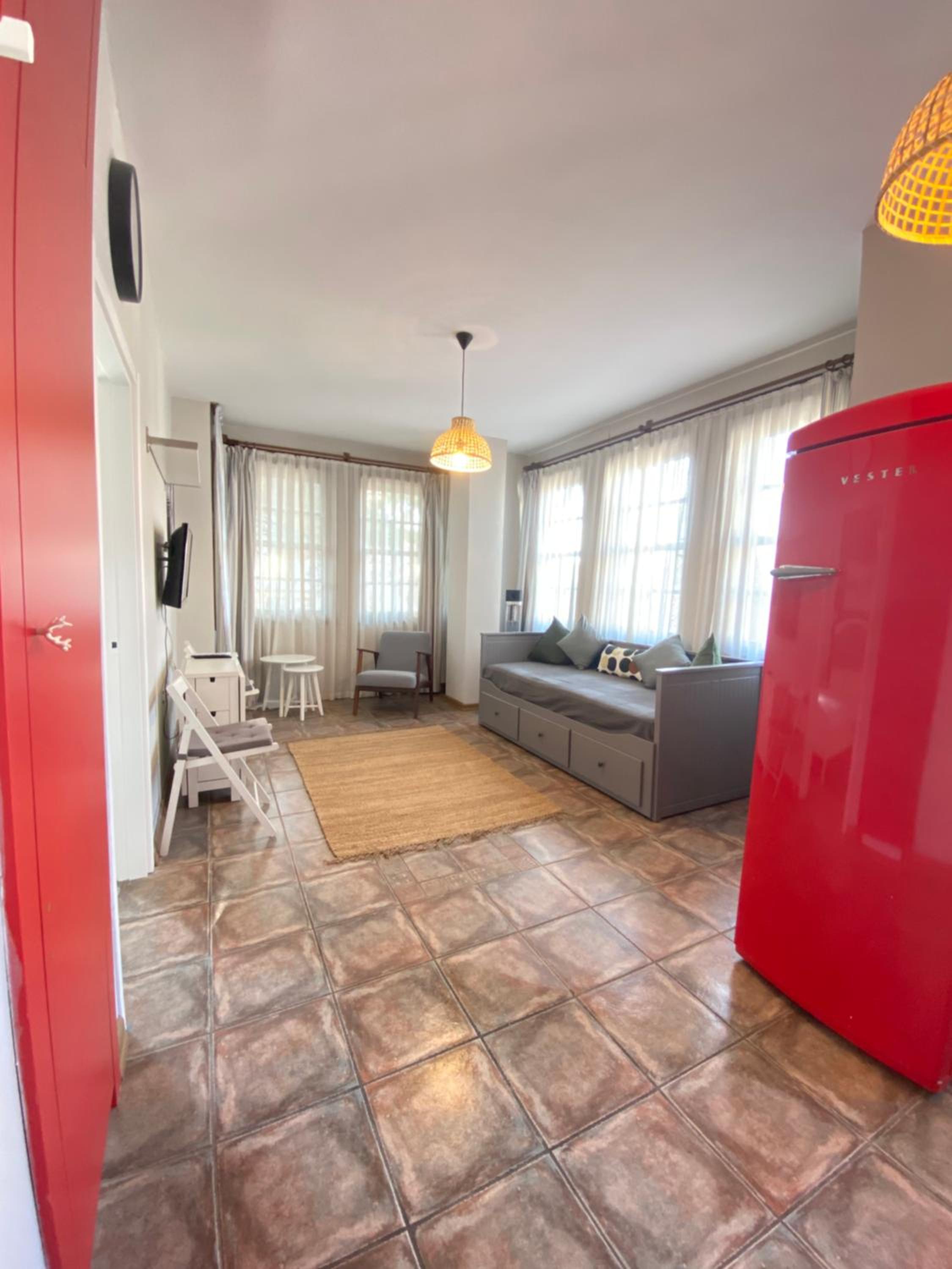 Cicerone Apart - Image 24