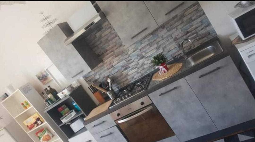 HOUSE ROMINA