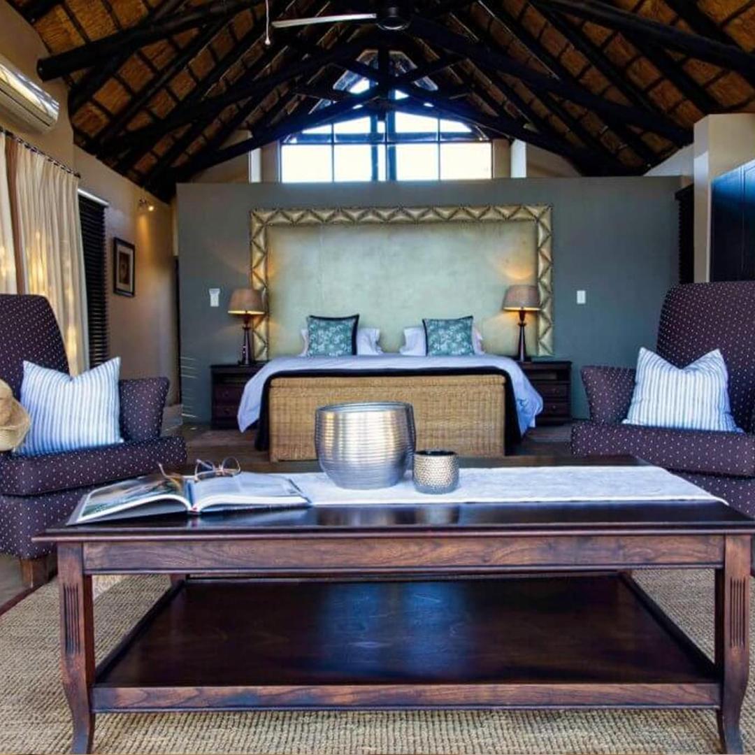Buffalo Thorn Lodge