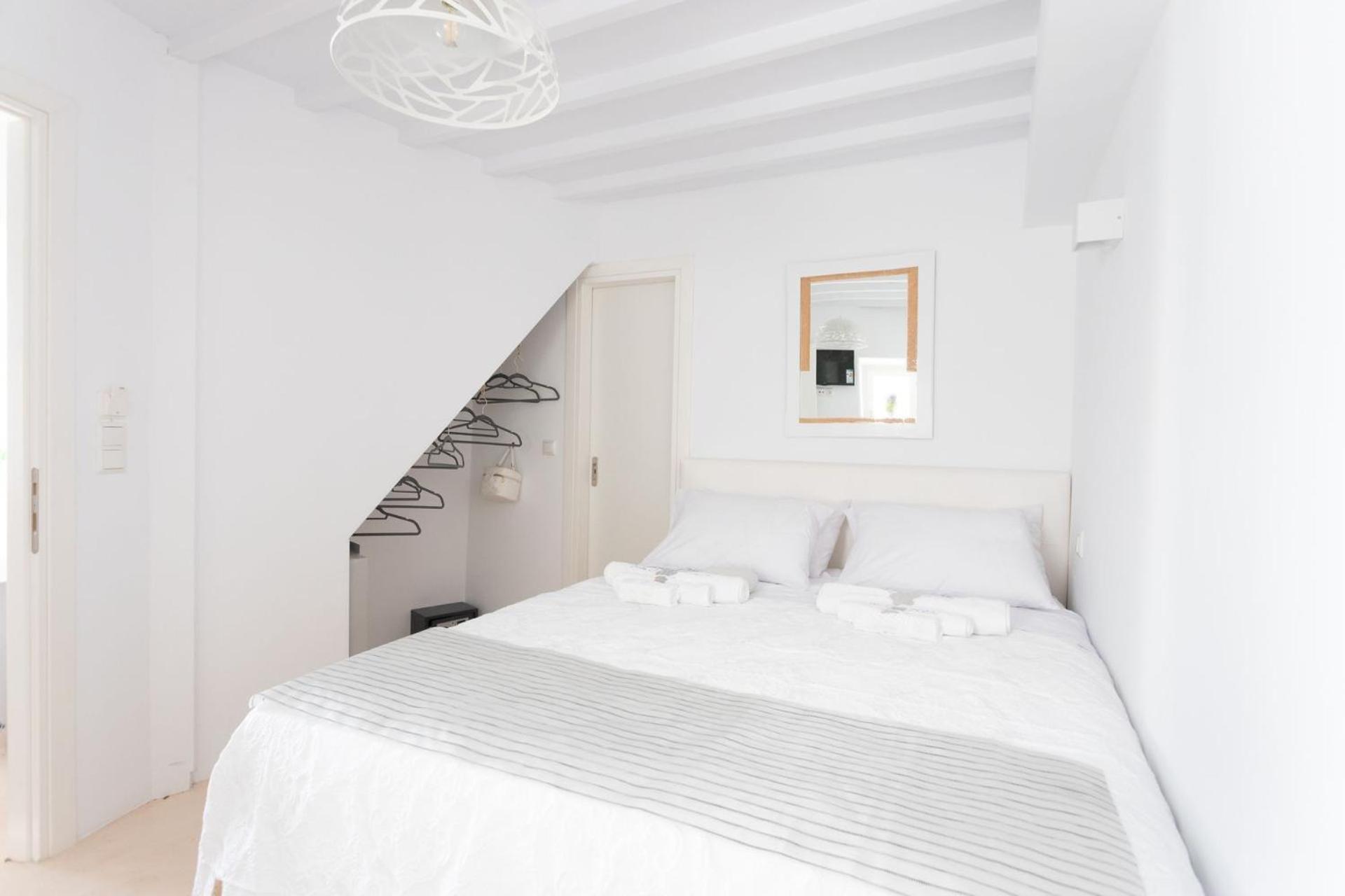 aníko suites Chora